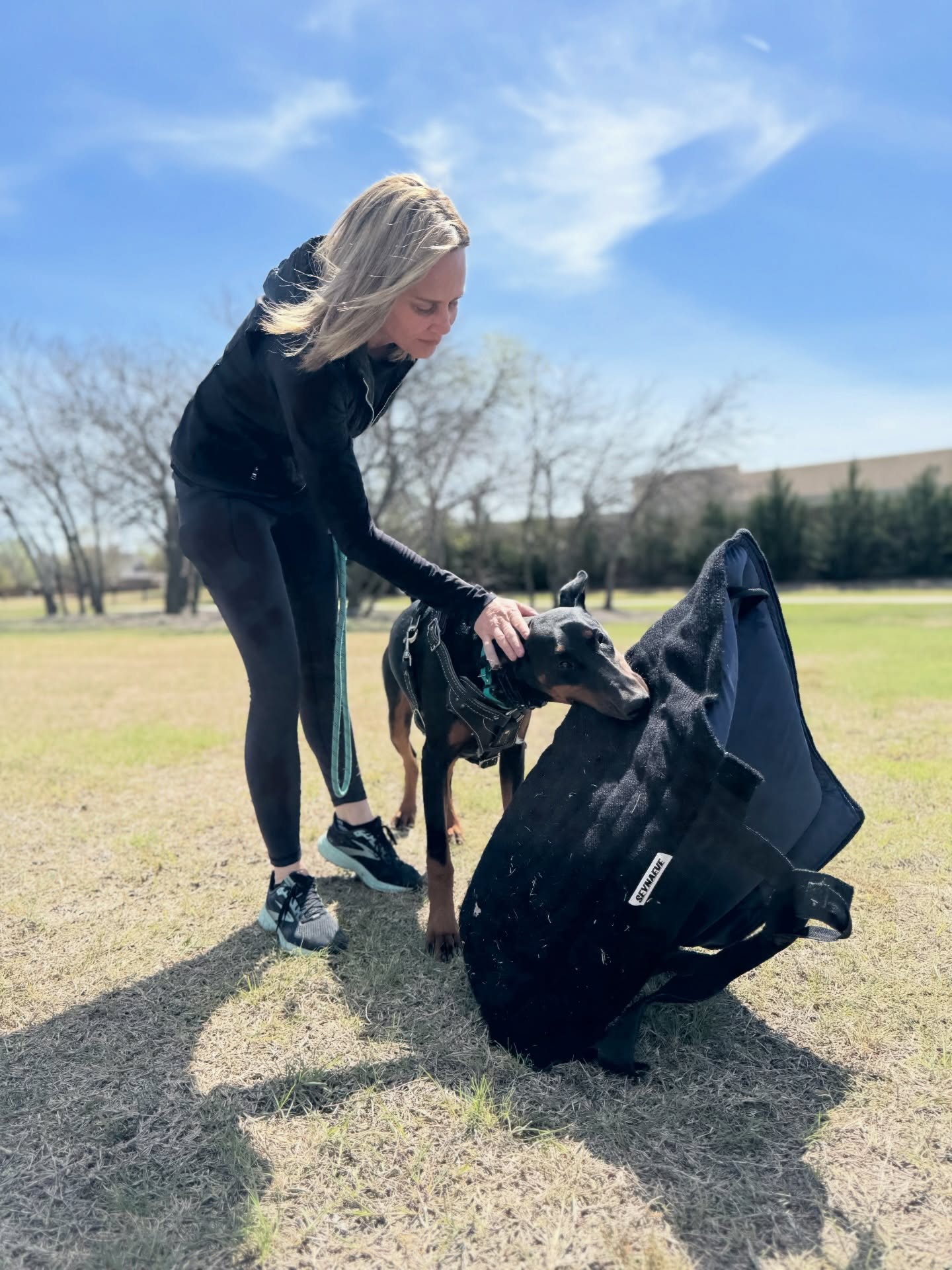 When mom doesn&rsquo;t give the command to let go,  even after the decoy is gone 🤌✨ 

Just 8 months old and this dog is already showing skills to hone into gold, what could your dog learn, wouldn&rsquo;t you like to know?! 

