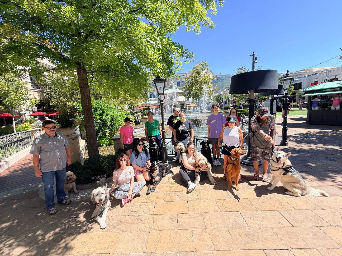 Dog Training Elite Northern Utah Service Dogs owned Farmington Station during today's back-to-school shopping rush! Calm, collected, and focused&mdash;even with the crowds. Ended the day chilling by the fountain pool, with our pups soaking in the cool breeze and rocking the shooting water backdrop. 