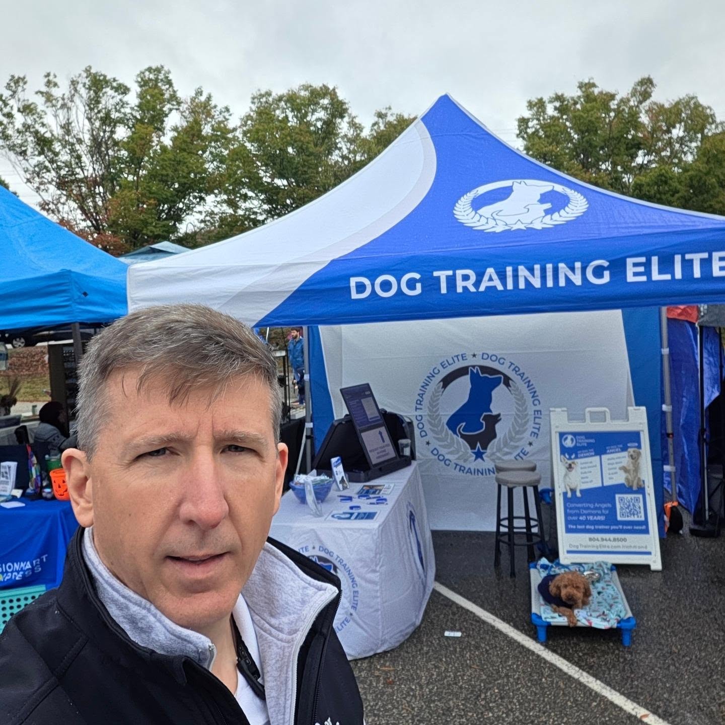 It's cold, it's raining, but we are still here at Midlothian village Day, brought to you by @sanctuaryrescue !!! There are many more people here than we anticipated with the weather! Hopefully it clears up in the next hour or two! Will be here until 3:00, so come and see us!